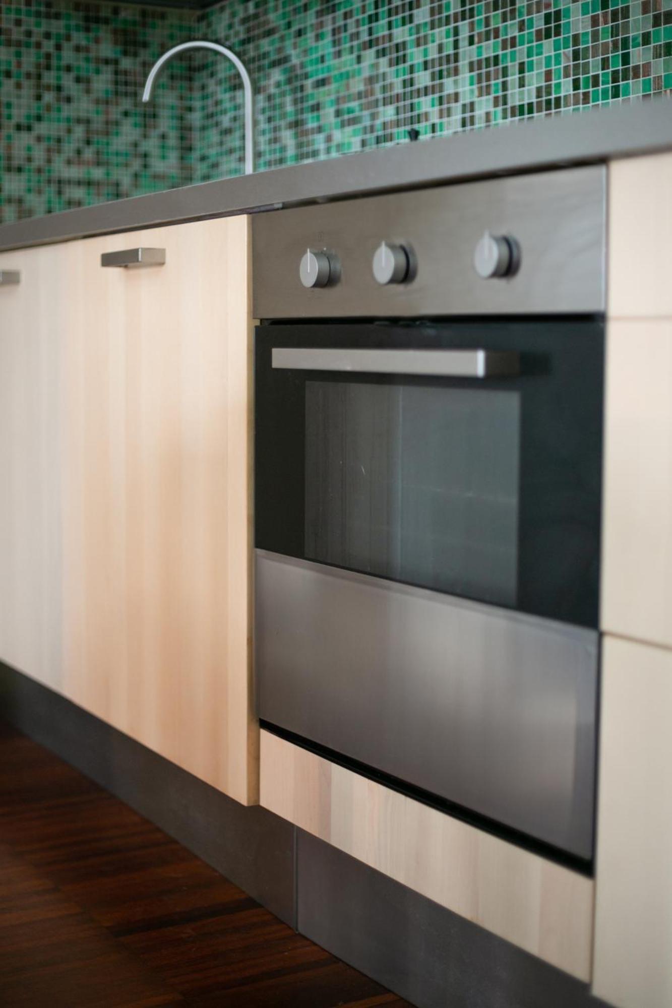 White And Brown Exclusive Loft With Terrace - Free Parking - M2 Station Apartment Милано Екстериор снимка