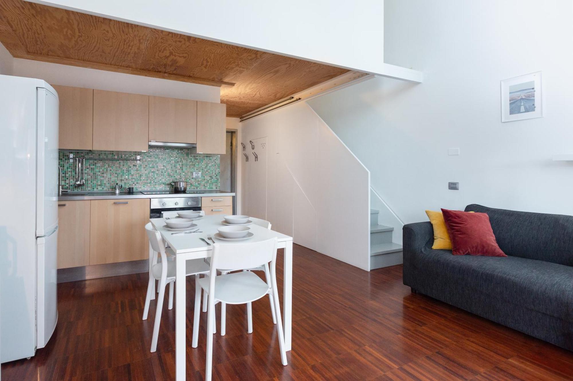 White And Brown Exclusive Loft With Terrace - Free Parking - M2 Station Apartment Милано Екстериор снимка